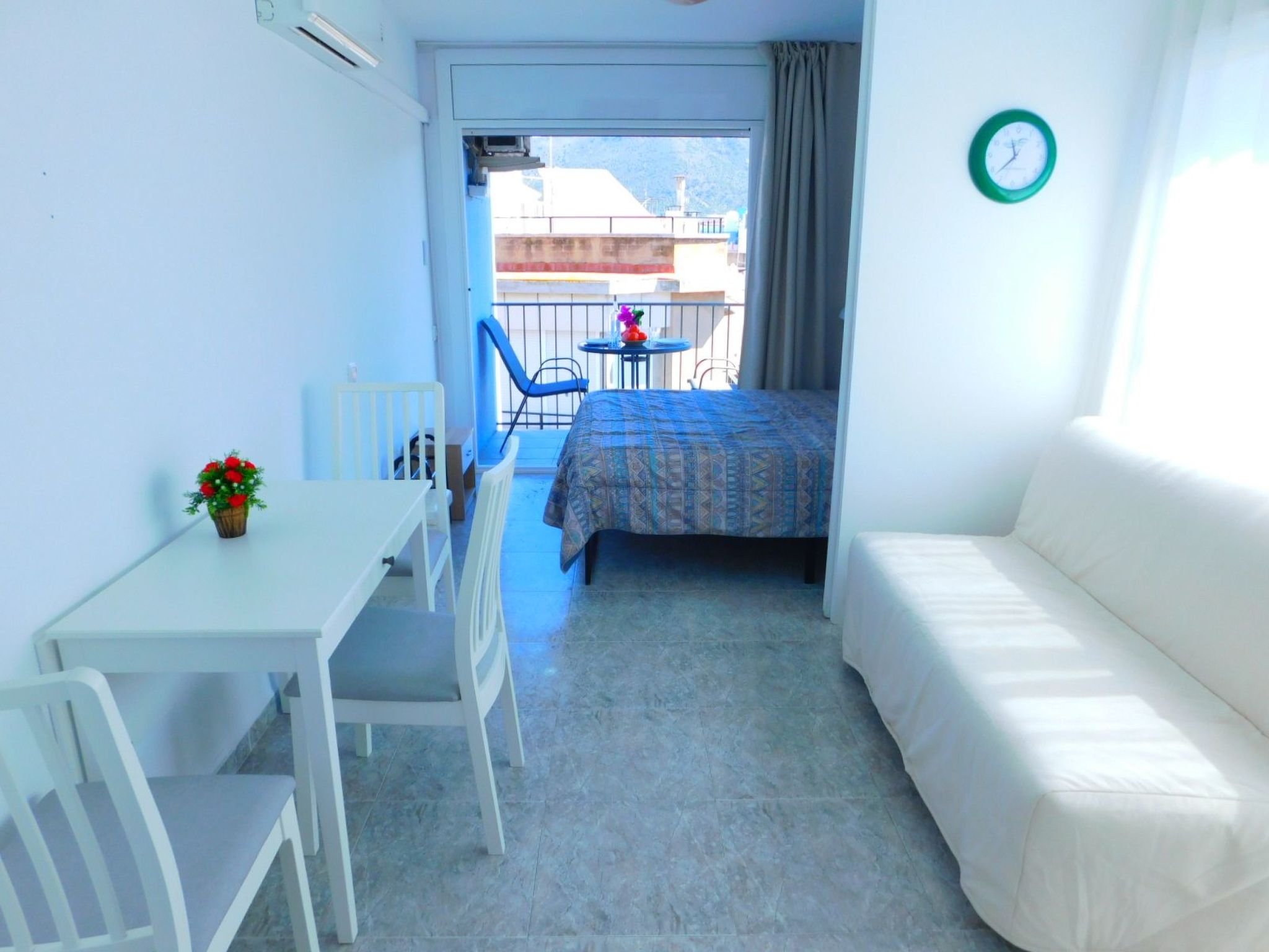 Photo of A-241 Saisonale Vermietung Studio Roses