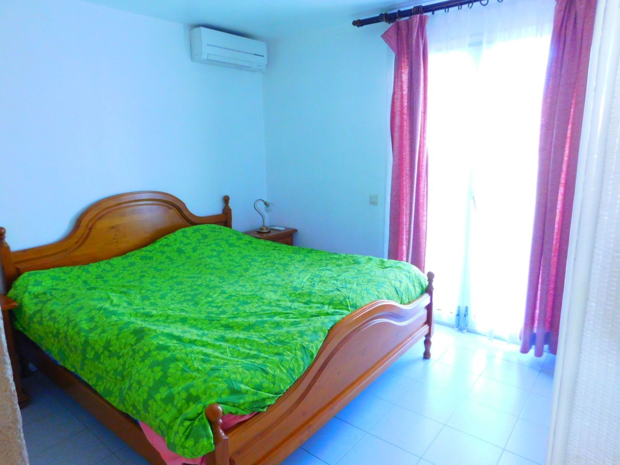 Photo of Ferienvermietung Penthouse mit schöner Terrasse 200m vom Strand Salatar, Roses