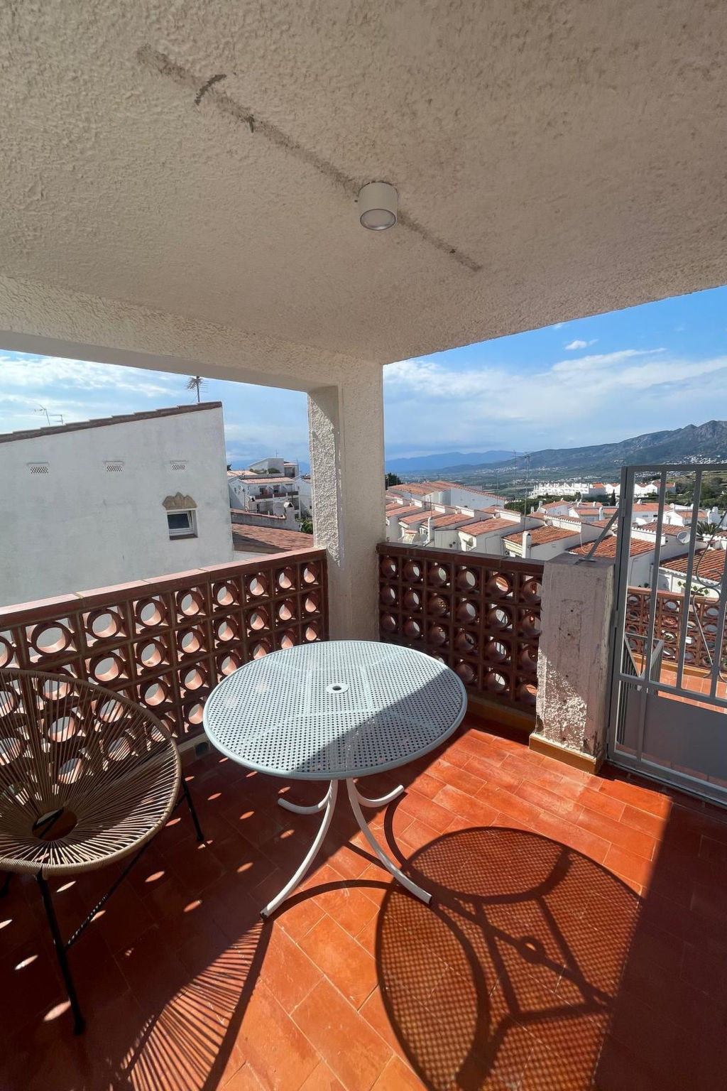 Photo of WELCS ESTUDIO 171 EMP con piscina comunitaria