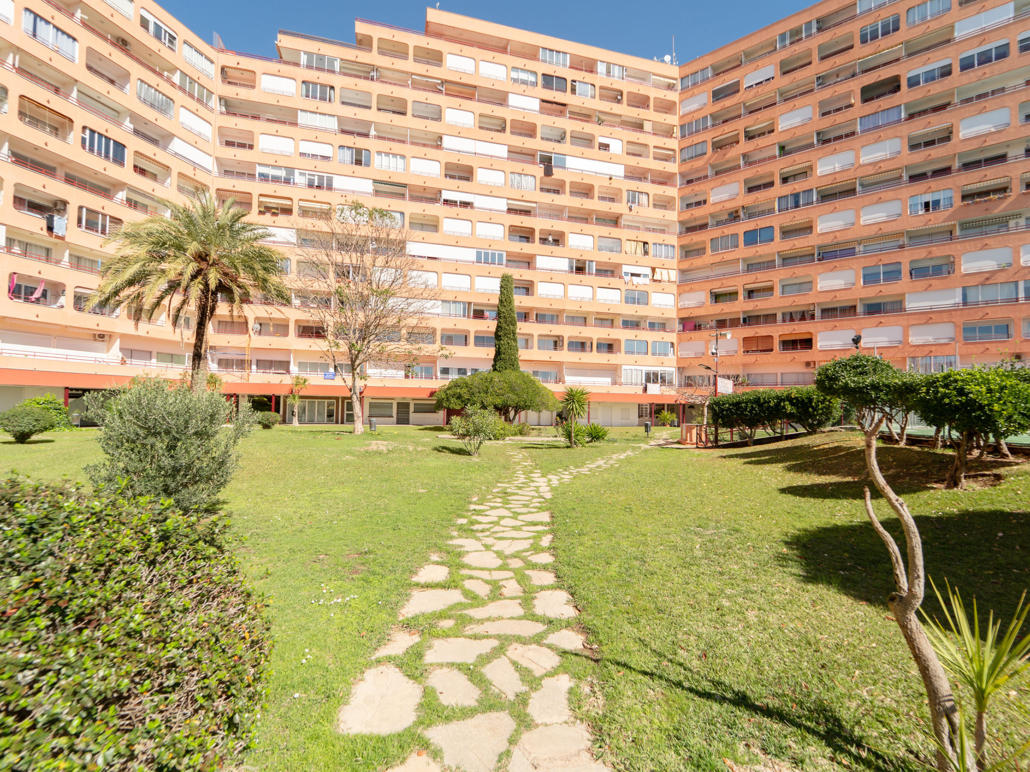 Photo of WELCS APARTAMENTO 133 EMP con piscina comunitaria