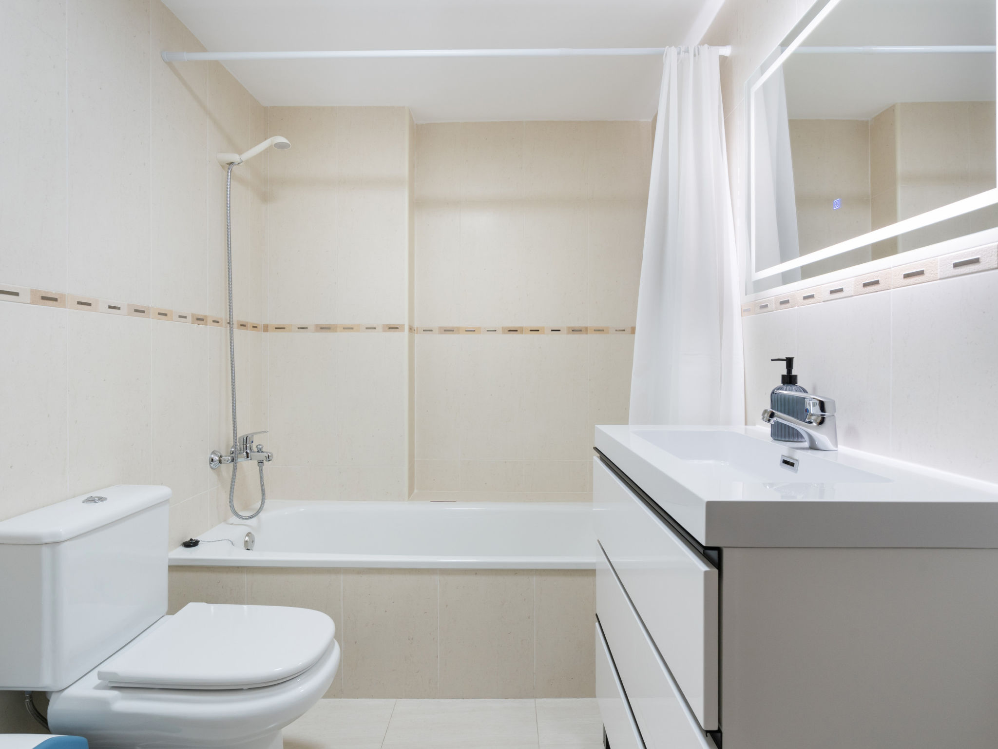 Photo of WELCS APARTAMENTO 116 EMP cerca del Mar