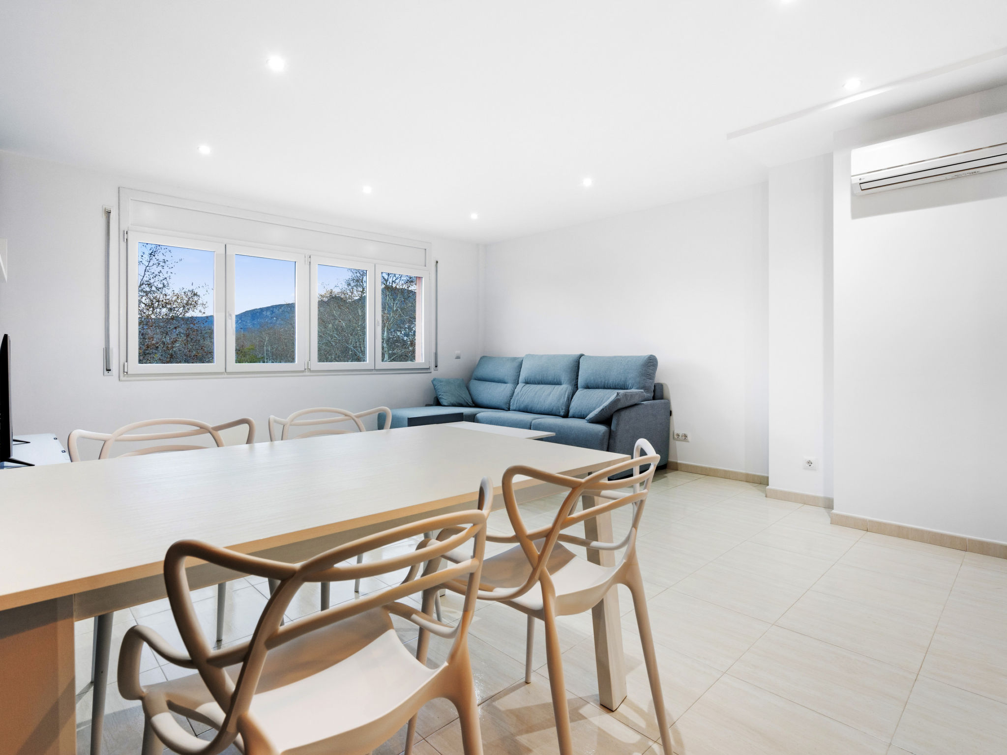 Photo of WELCS APARTAMENTO 116 EMP cerca del Mar