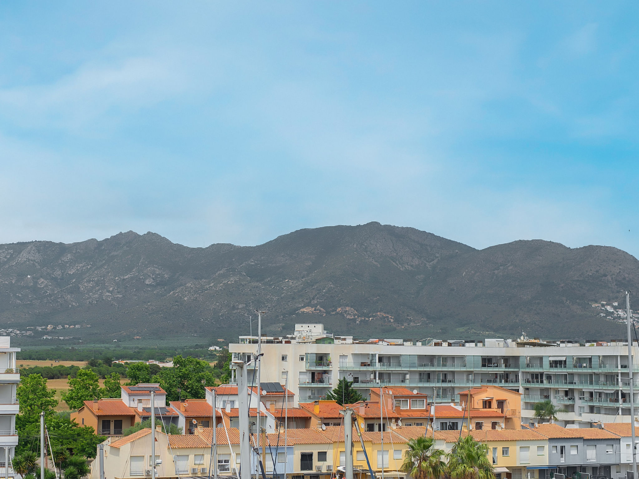 Photo of WELCS APARTAMENTO 254 EMP con vista al canal