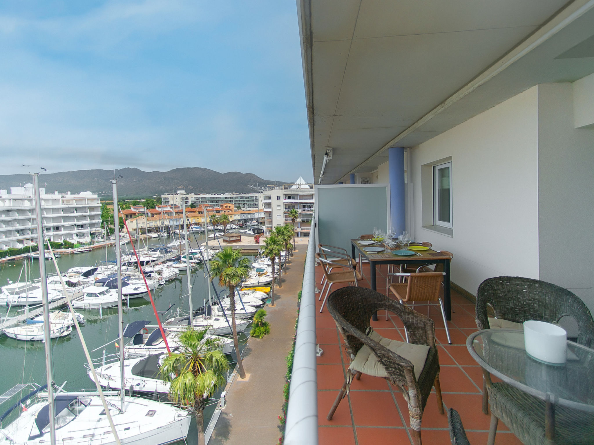 Photo of WELCS APARTAMENTO 254 EMP con vista al canal