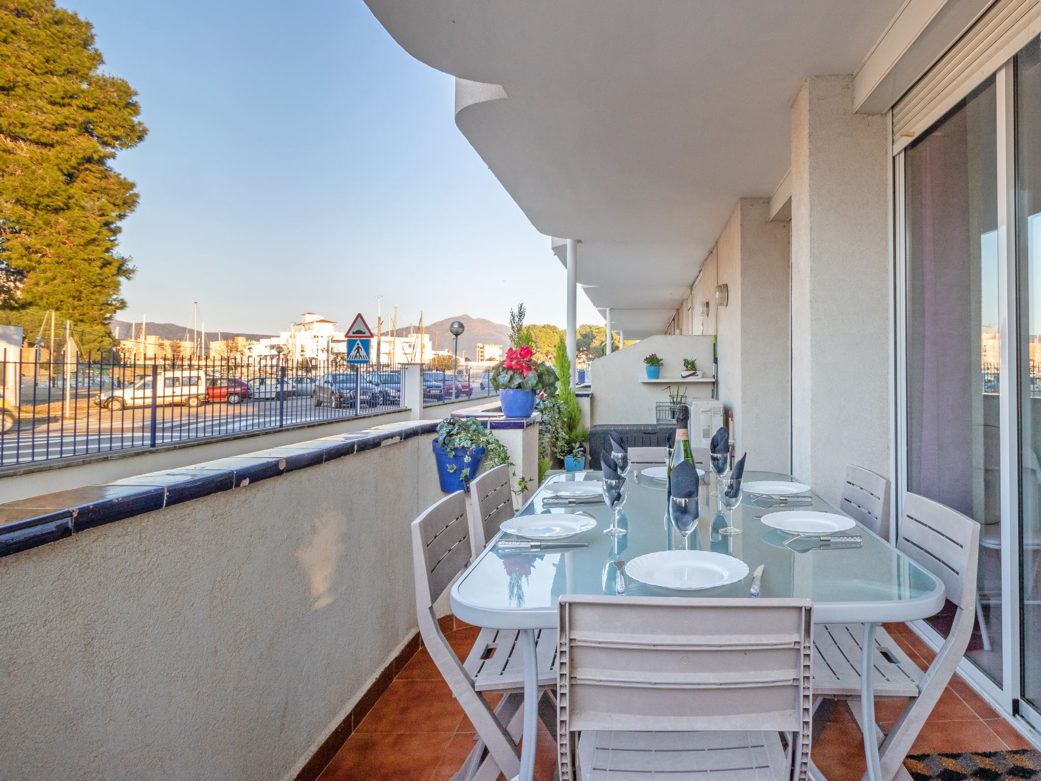 Symar Apartment in Roses