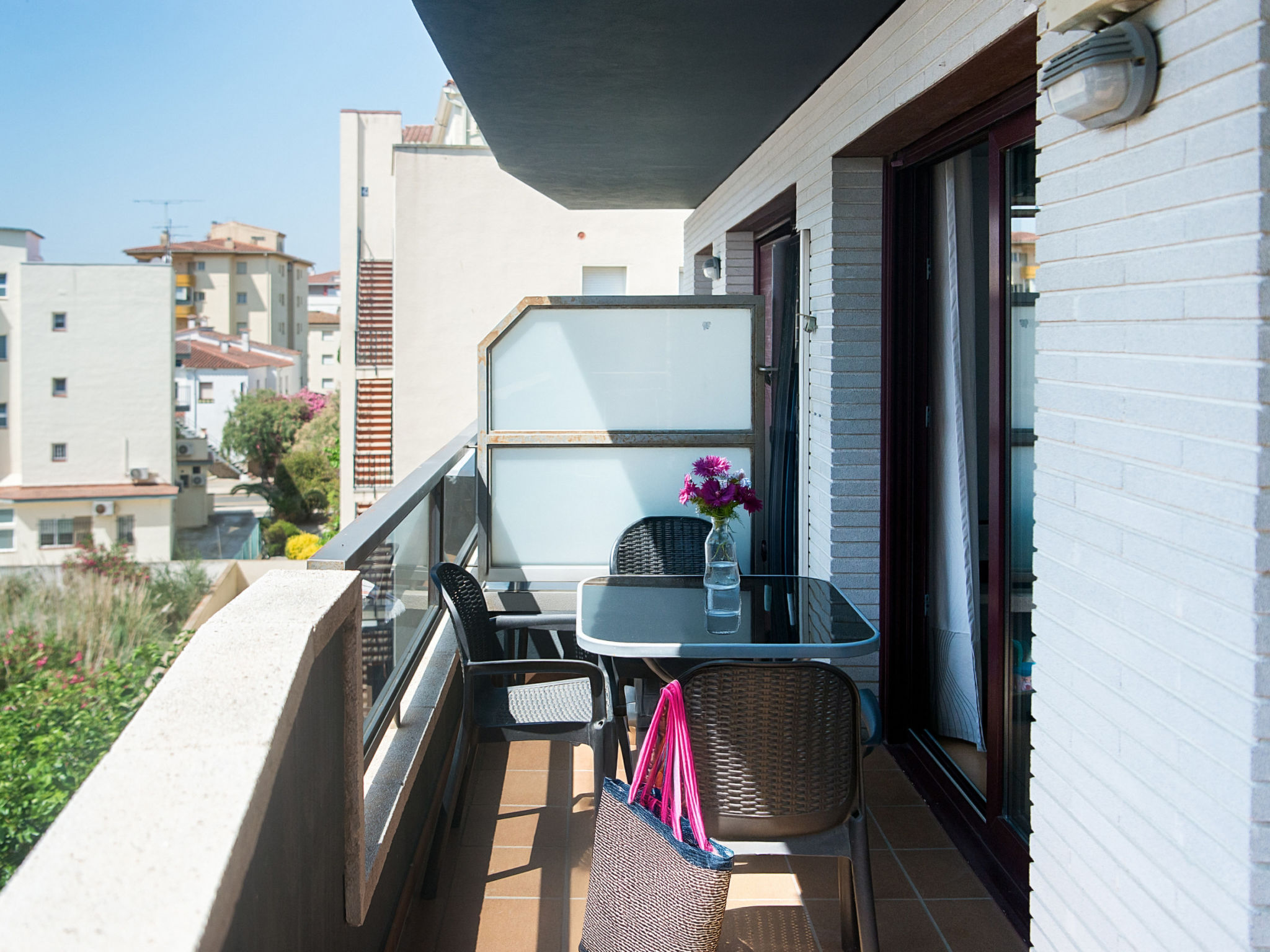 Photo of WELCS APARTAMENTO 265 EMP cerca de la playa