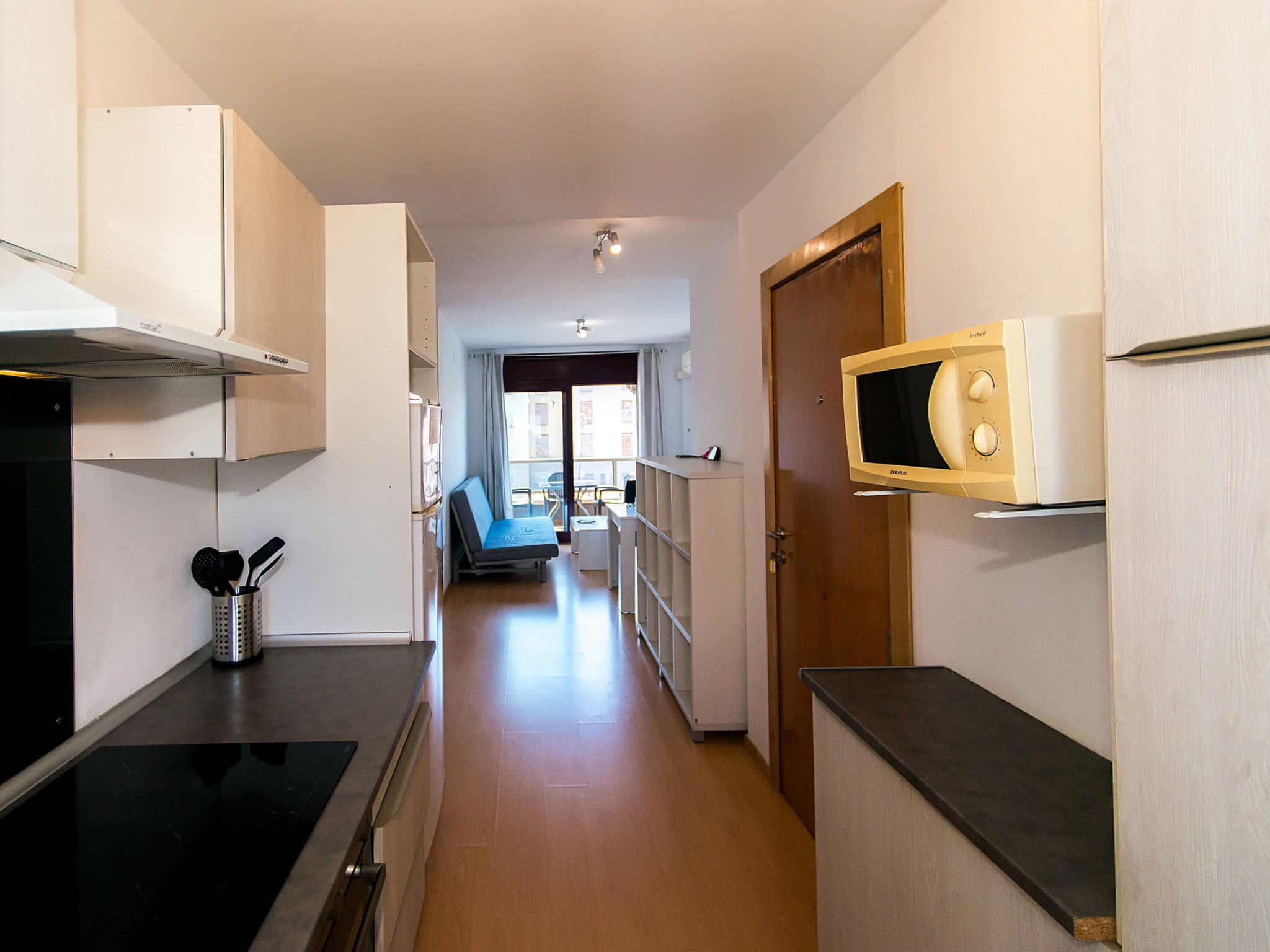 Photo of WELCS APARTAMENTO 265 EMP cerca de la playa