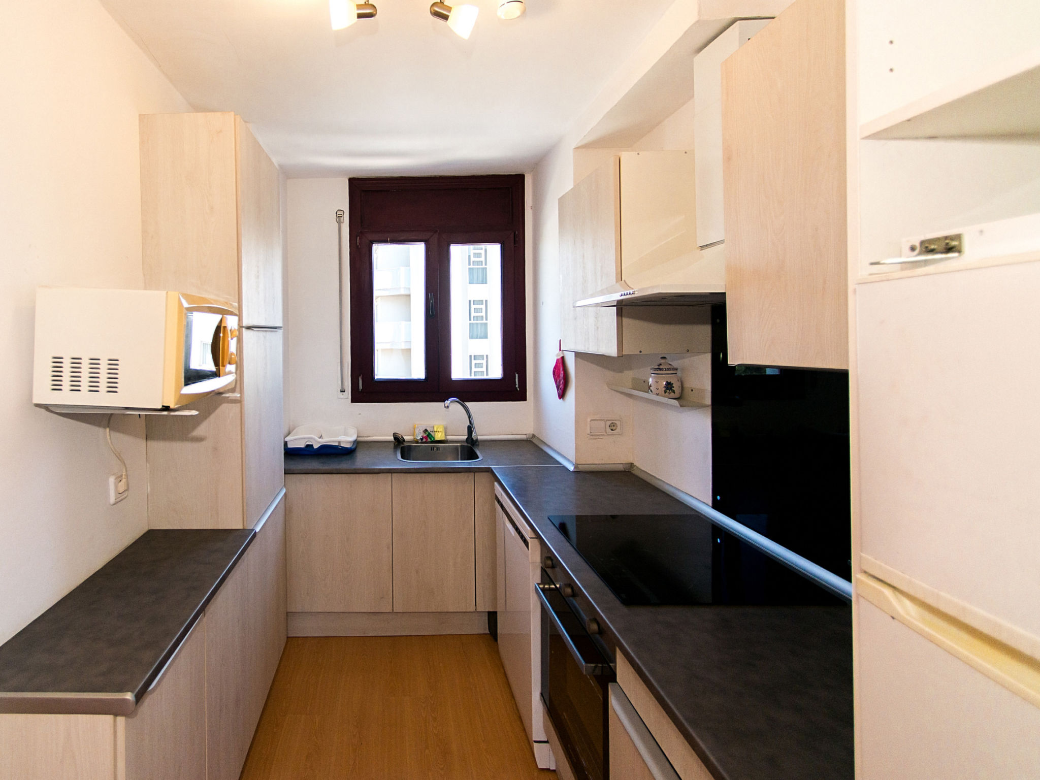 Photo of WELCS APARTAMENTO 265 EMP cerca de la playa