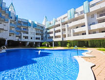 Licht appartement aan de Costa Brava met zwembad en tuin - thumbnail 1