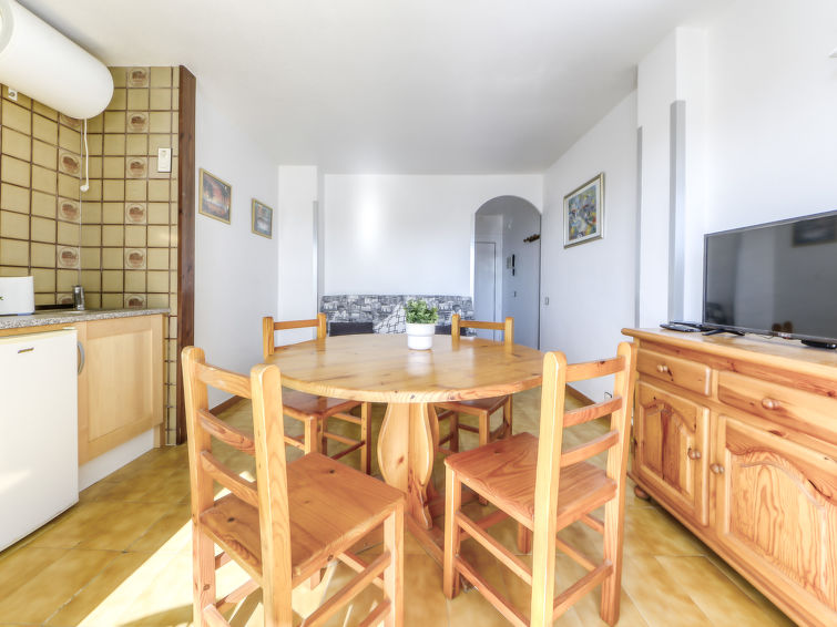 Search and Stay destination Roses, CT - Spain from AU$ 207. Ahinoa