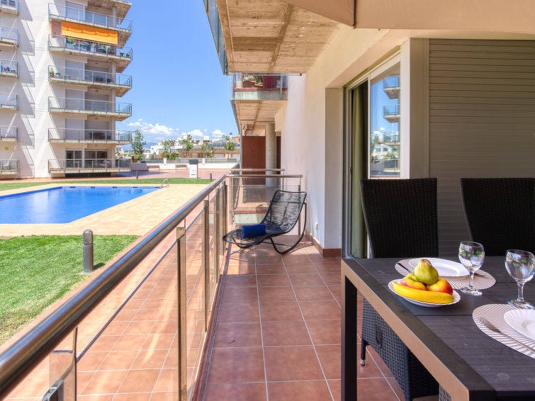 Gregal Apartment in Roses