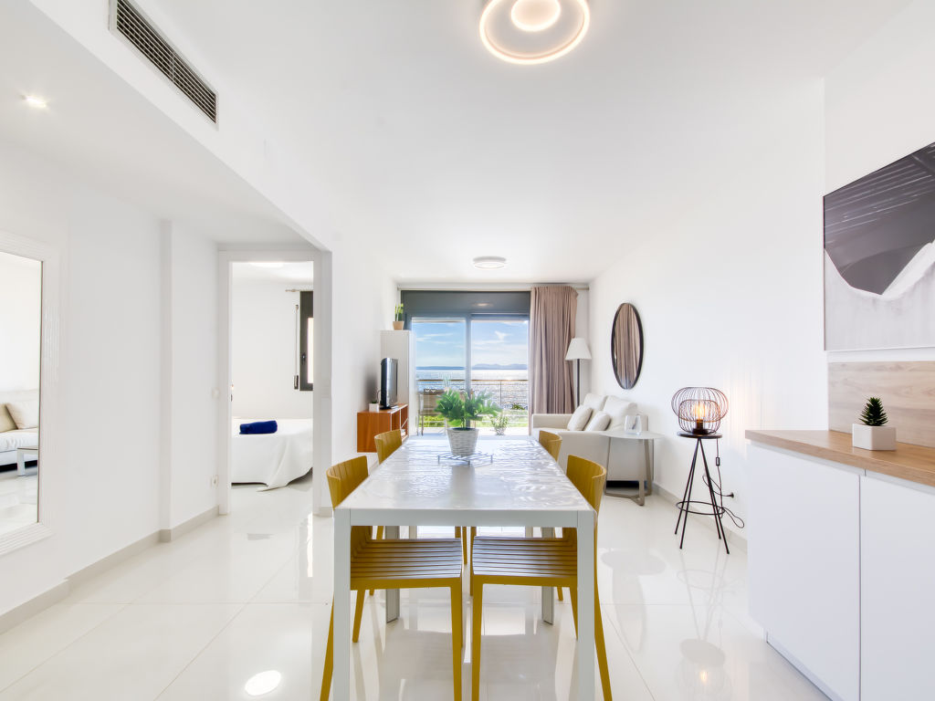 Mileni I — Kitchen / Dining Room