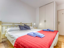 4-persoons appartement aan zee in het centrum van Roses · 65 m² - thumbnail 4