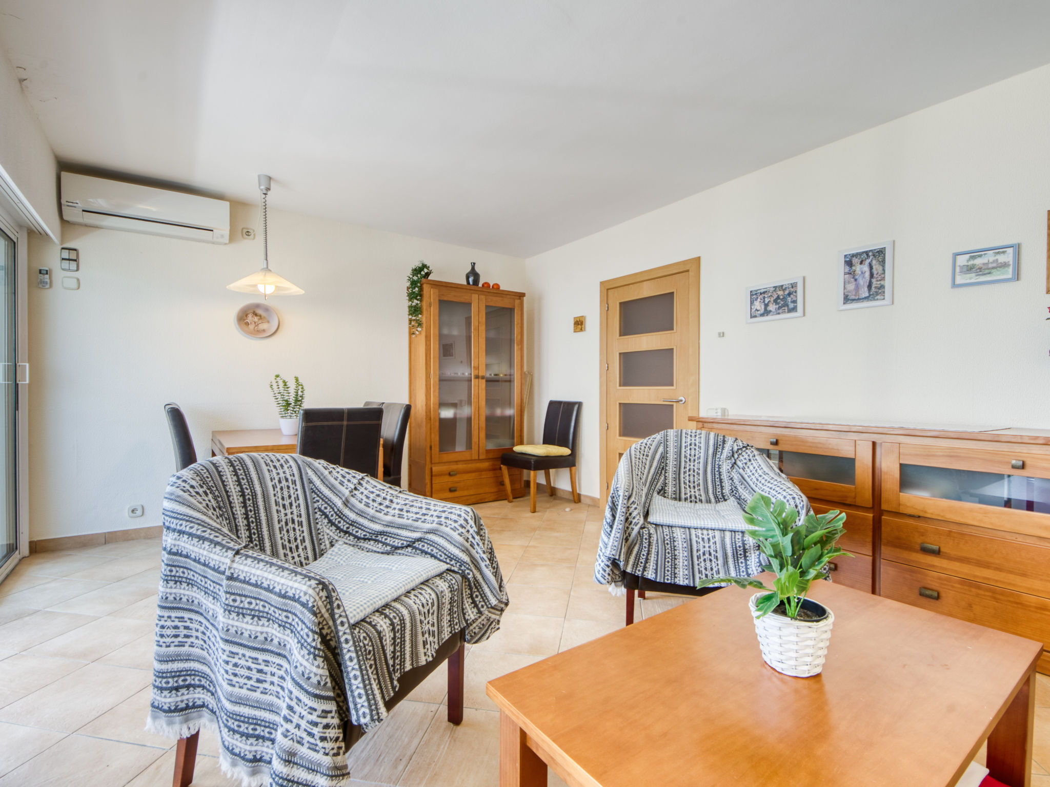 Photo of Roses Holiday Center