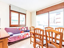 Zonnig appartement aan de Costa Brava in Roses, 300 meter van het strand - thumbnail 6