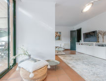 Vacation home acacies
