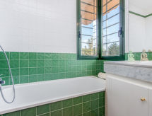 Vacation home acacies