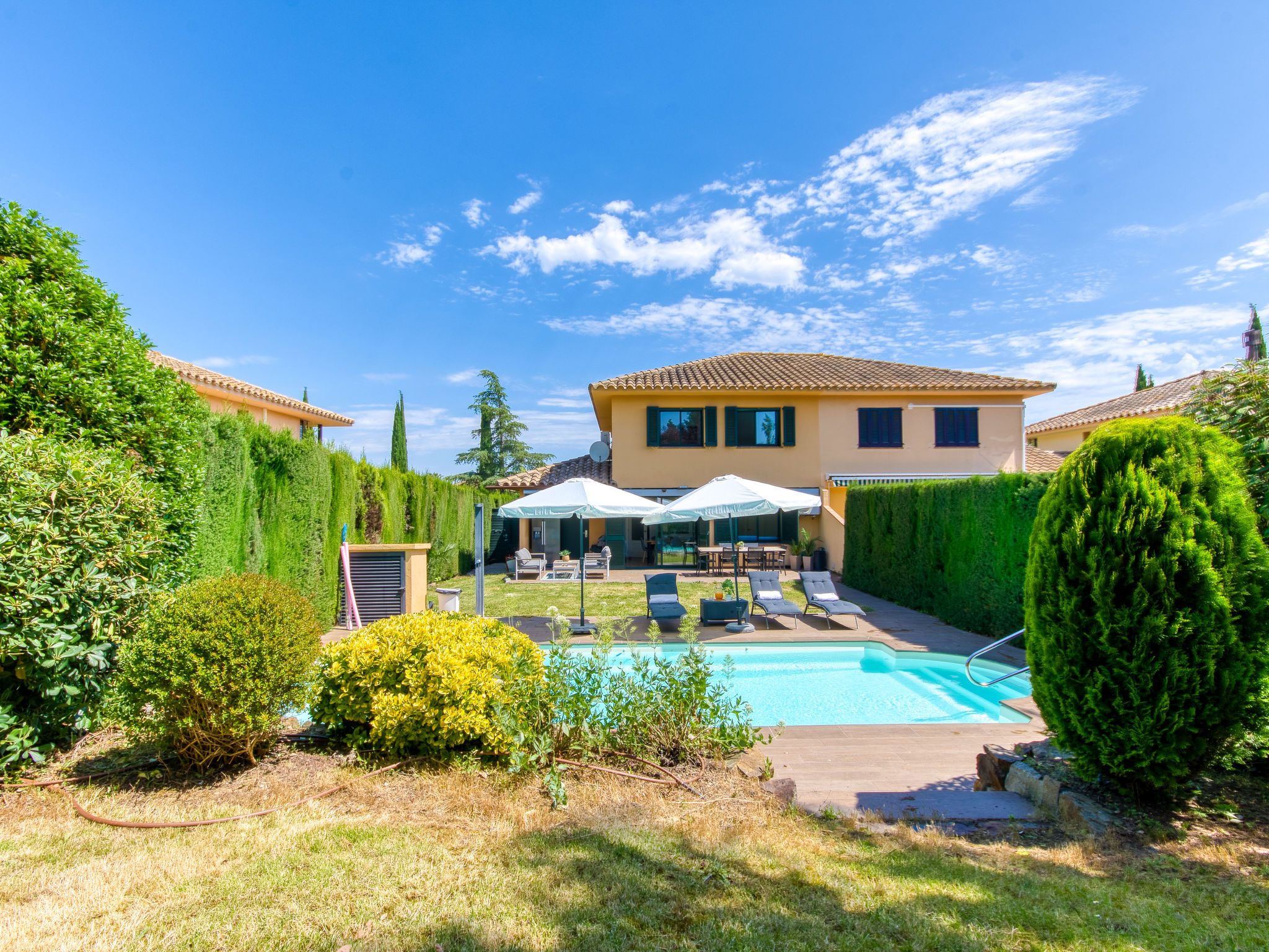 La Suntuosidad – Torremirona - Draußen