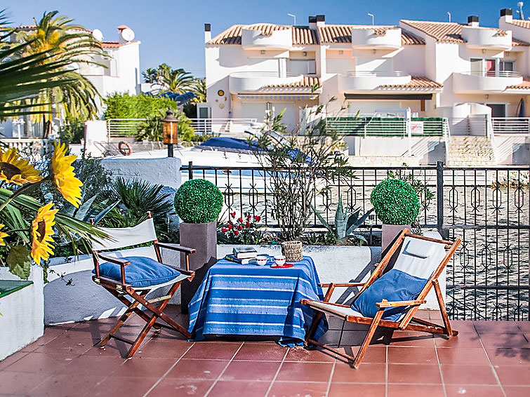 Currican Accommodation in Empuriabrava