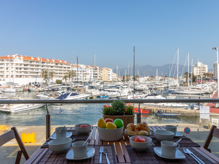 Del Port Apartment in Empuriabrava