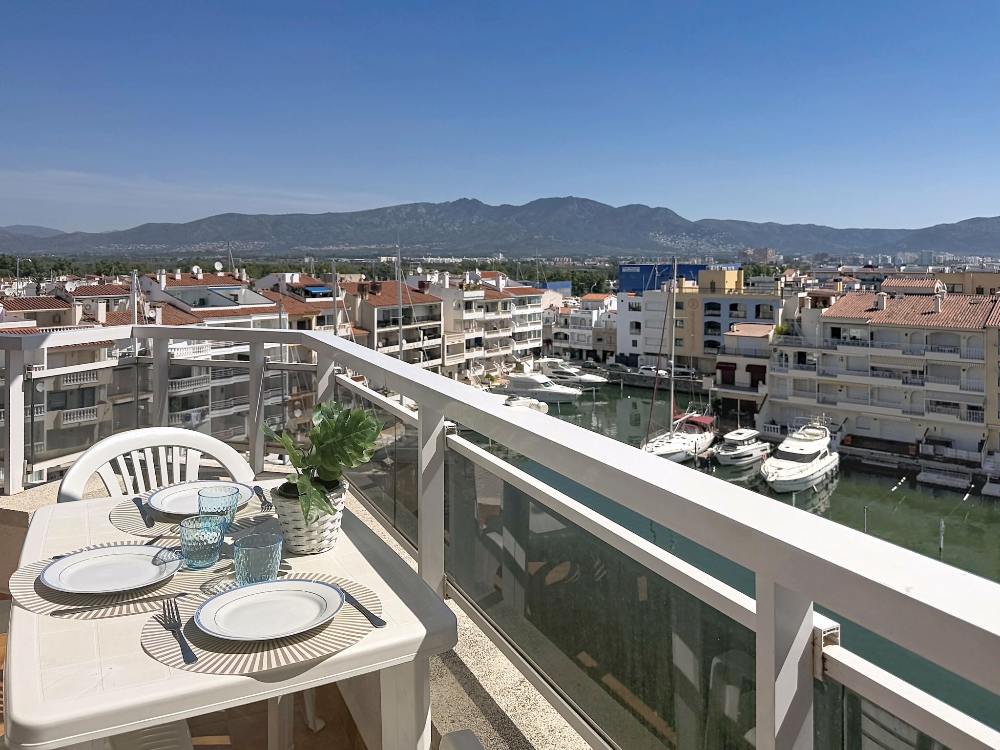 Knus appartement aan de jachthaven in Empuriabrava, vlakbij strand - foto 20