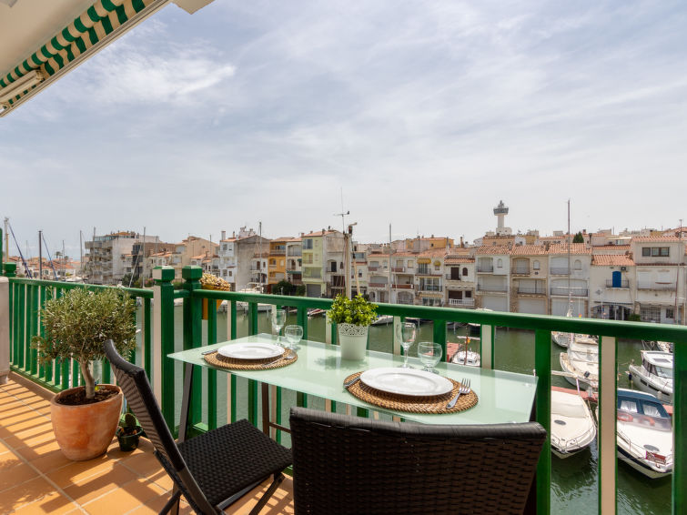 Port Ducal Apartment in Empuriabrava