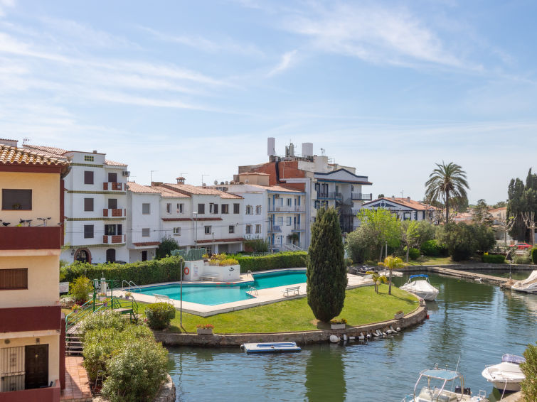 Port Sotavent Apartment in Empuriabrava