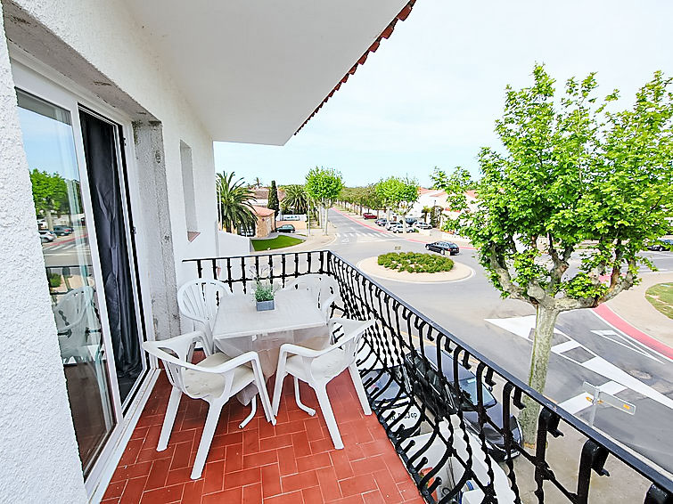 Port Banyuls Apartment in Empuriabrava