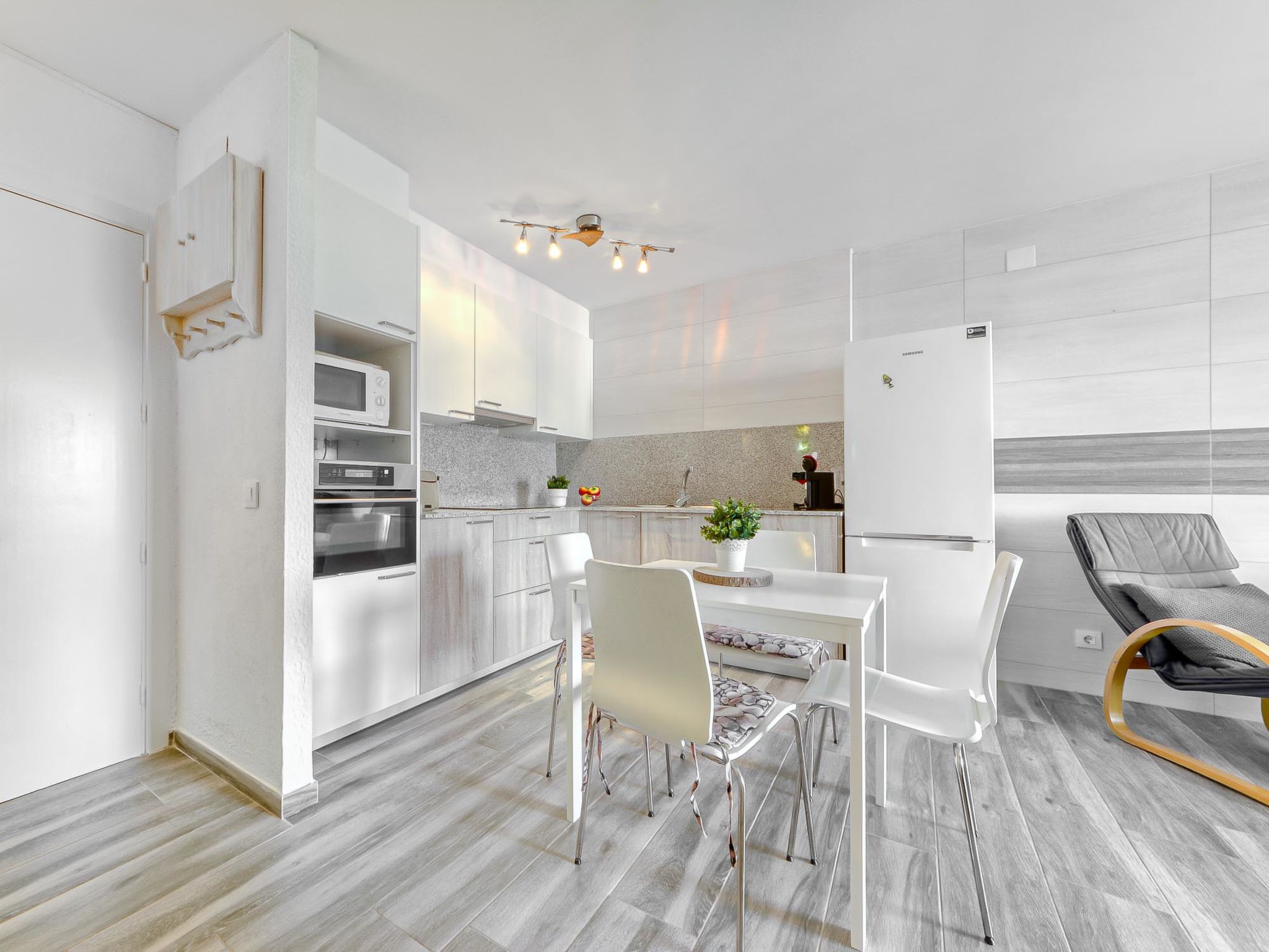 Kitchen / Dining Room