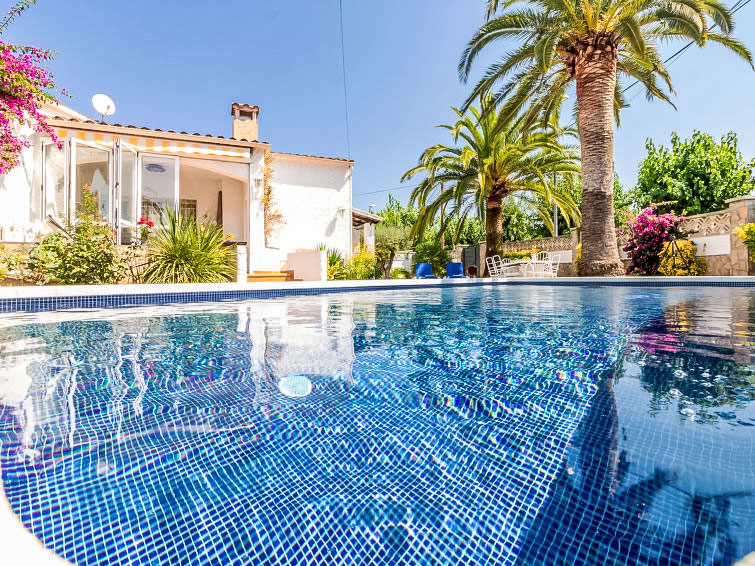 Search and Stay destination Empuriabrava, CT - Spain from AU$ 505. D´Ibis