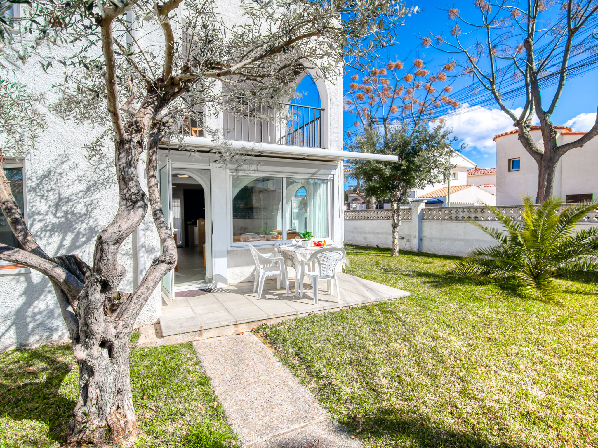 Photo of Las Palmeras