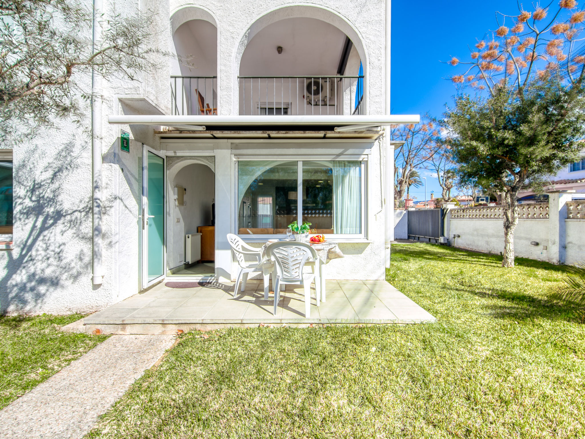 Photo of Las Palmeras