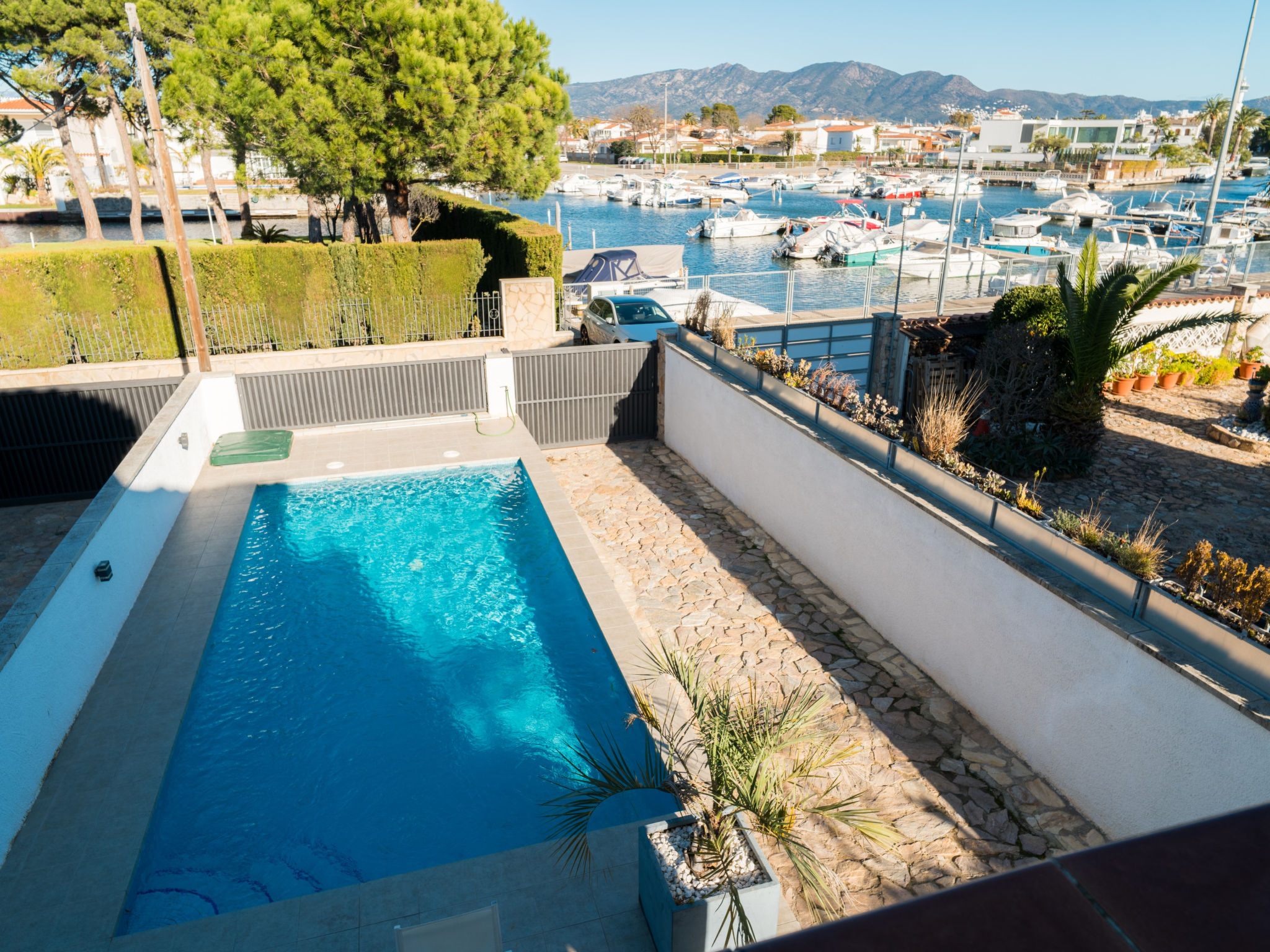 Photo of WELCS VILLA 021 EMP CaZa con piscina privada