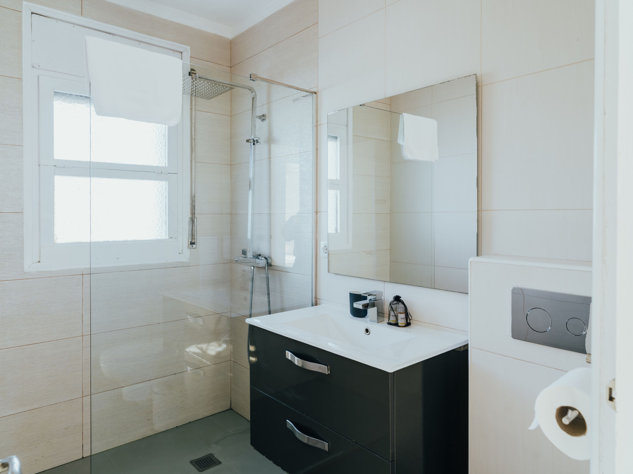 Photo of WELCS VILLA 021 EMP CaZa con piscina privada