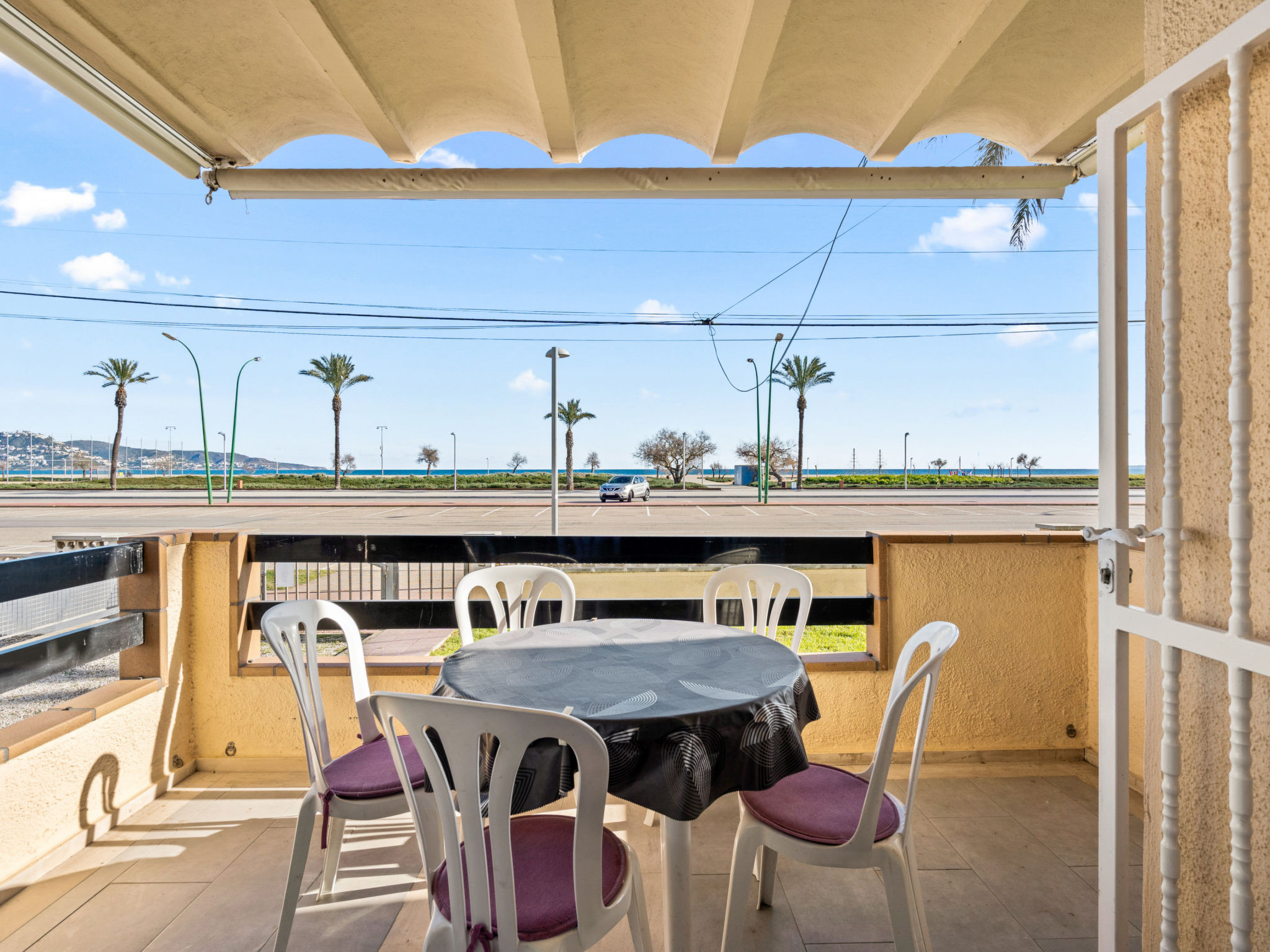 Photo of WELCS APARTAMENTO 218 EMP frente al Mar