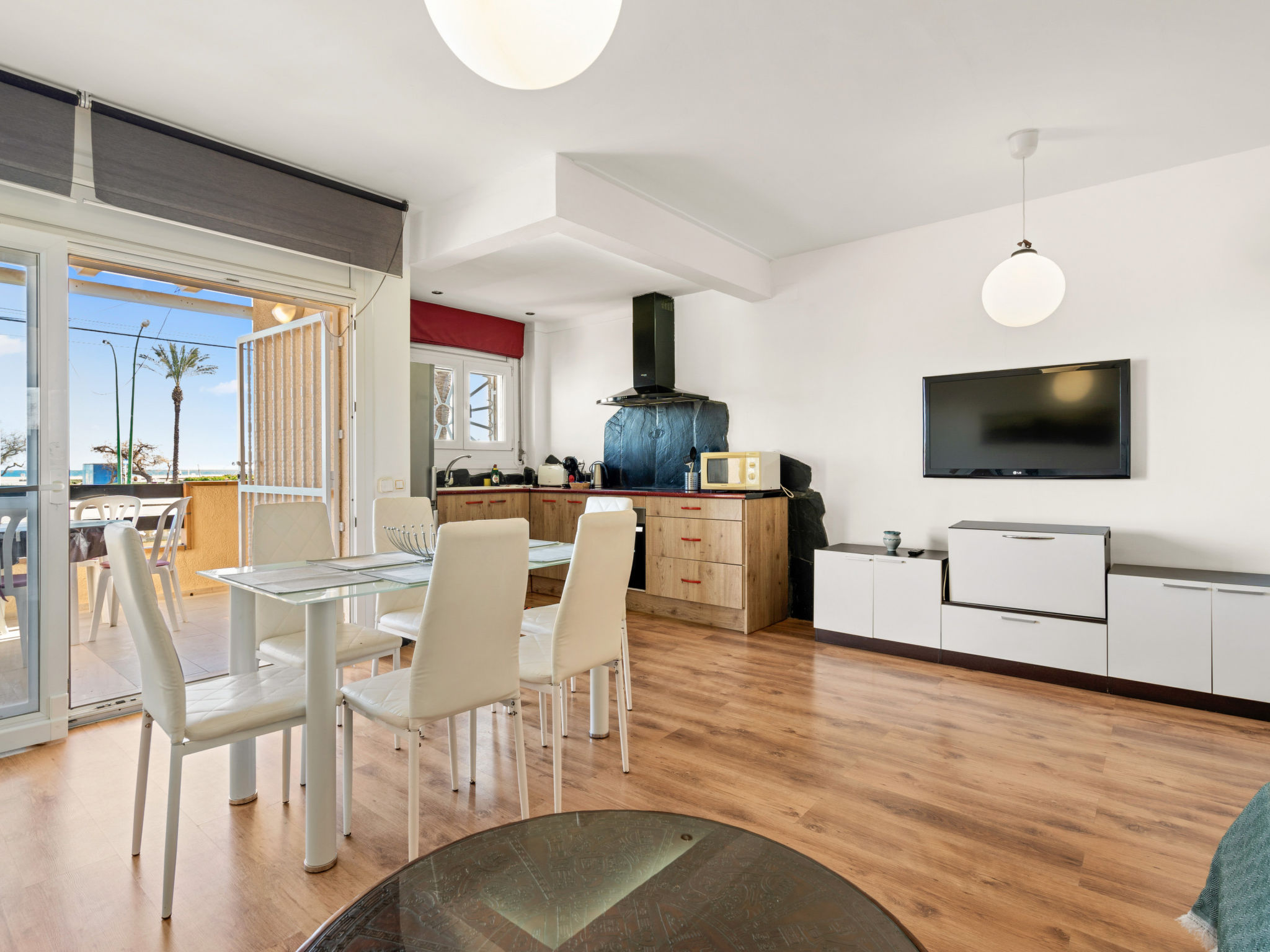 Photo of WELCS APARTAMENTO 218 EMP frente al Mar