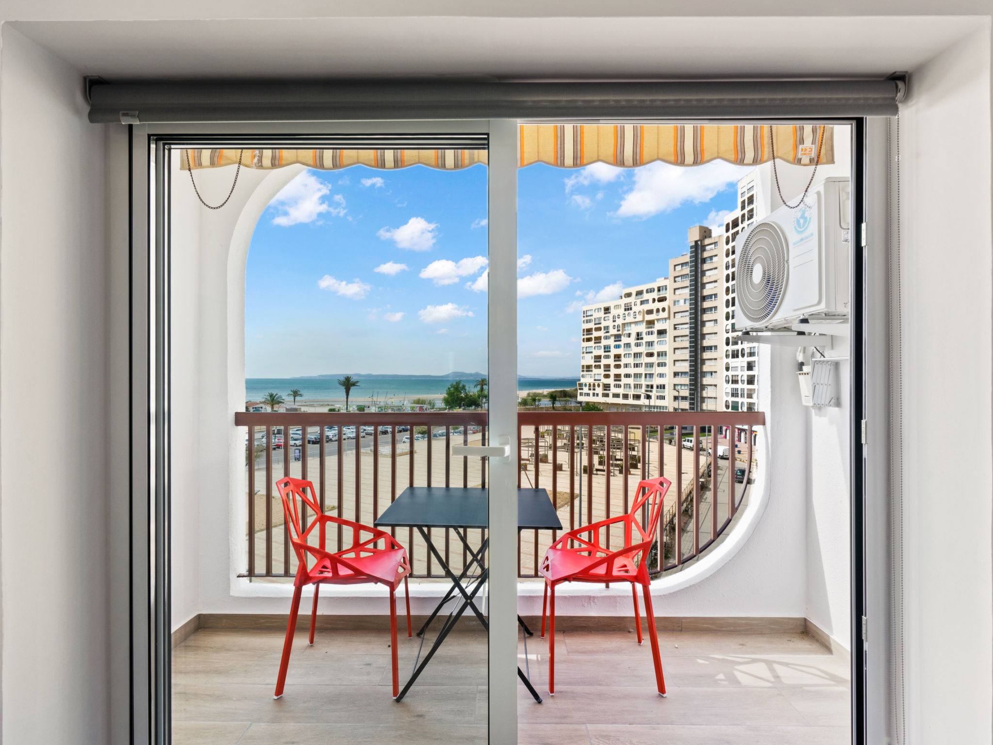 Photo of WELCS ESTUDIO 070 EMP frente al Mar