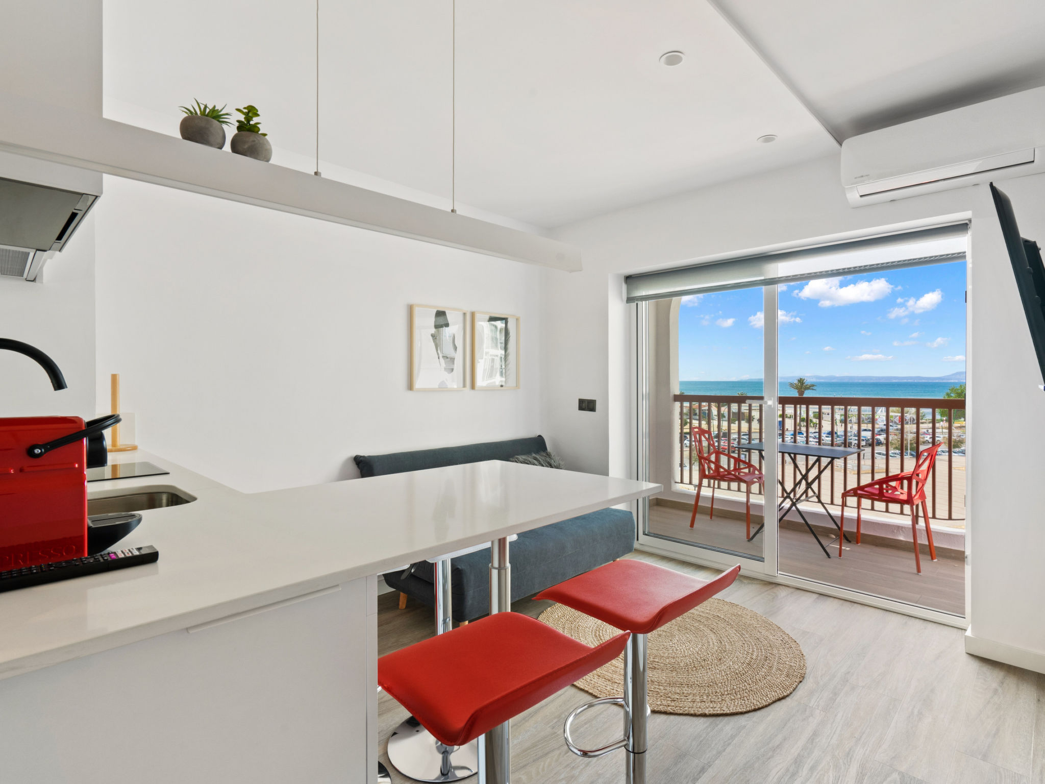 Photo of WELCS ESTUDIO 070 EMP frente al Mar