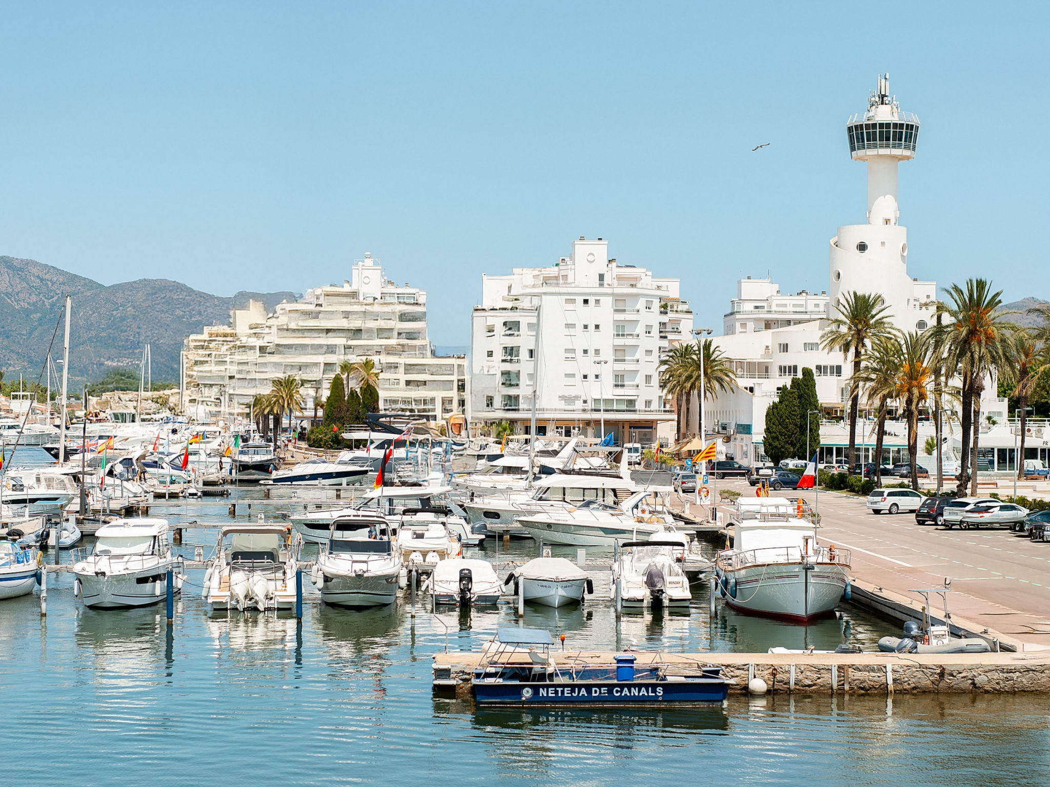 Photo of WELCS APARTAMENTO 260 EMP con vistas al canal