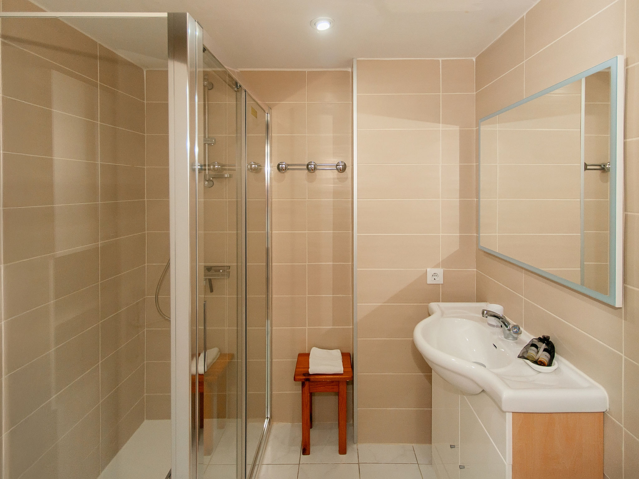 Photo of WELCS APARTAMENTO 260 EMP con vistas al canal