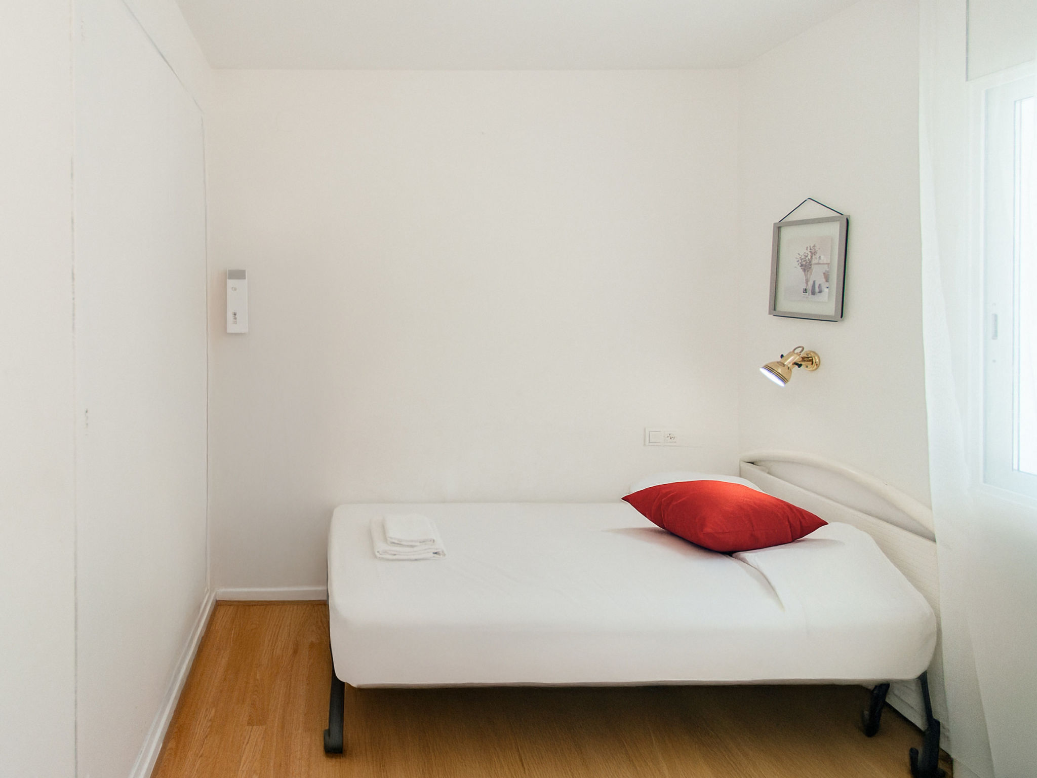 Photo of WELCS APARTAMENTO 260 EMP con vistas al canal