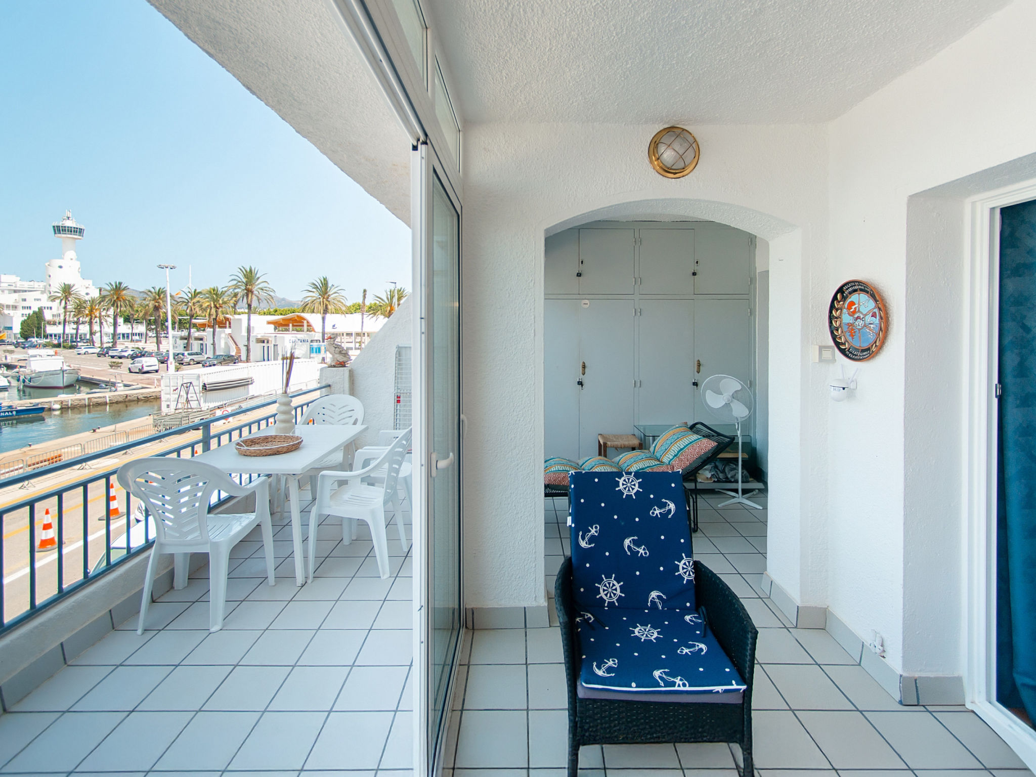 Photo of WELCS APARTAMENTO 260 EMP con vistas al canal