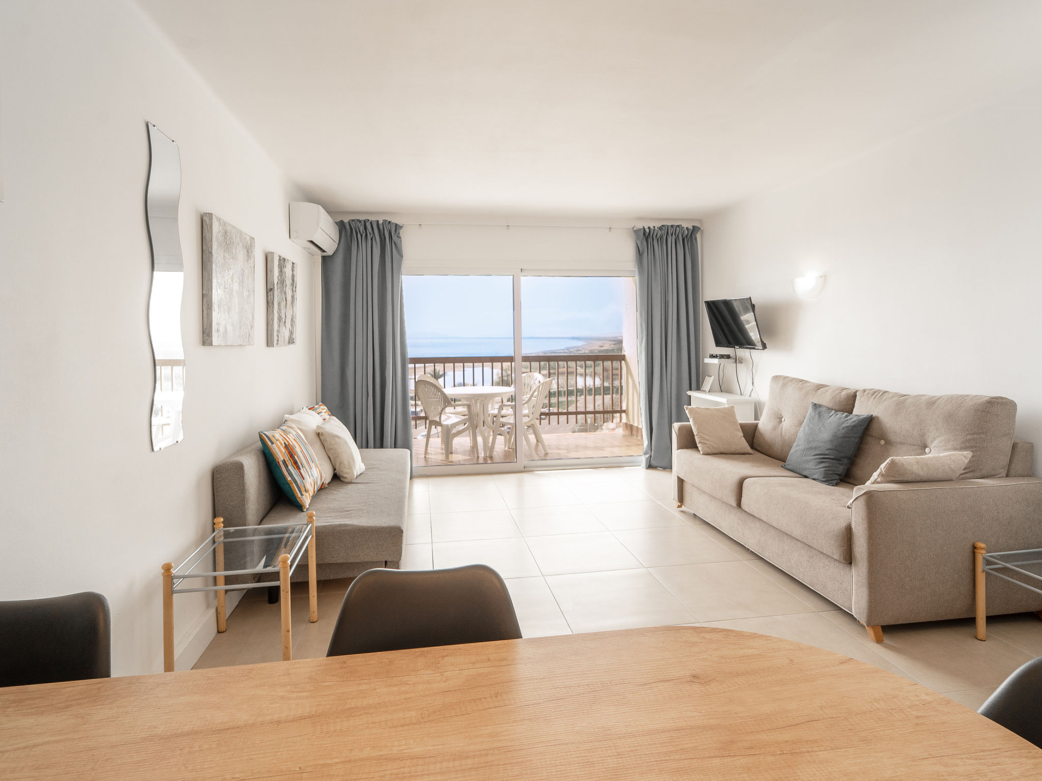 Photo of WELCS ESTUDIO 124 EMP con vistas al mar