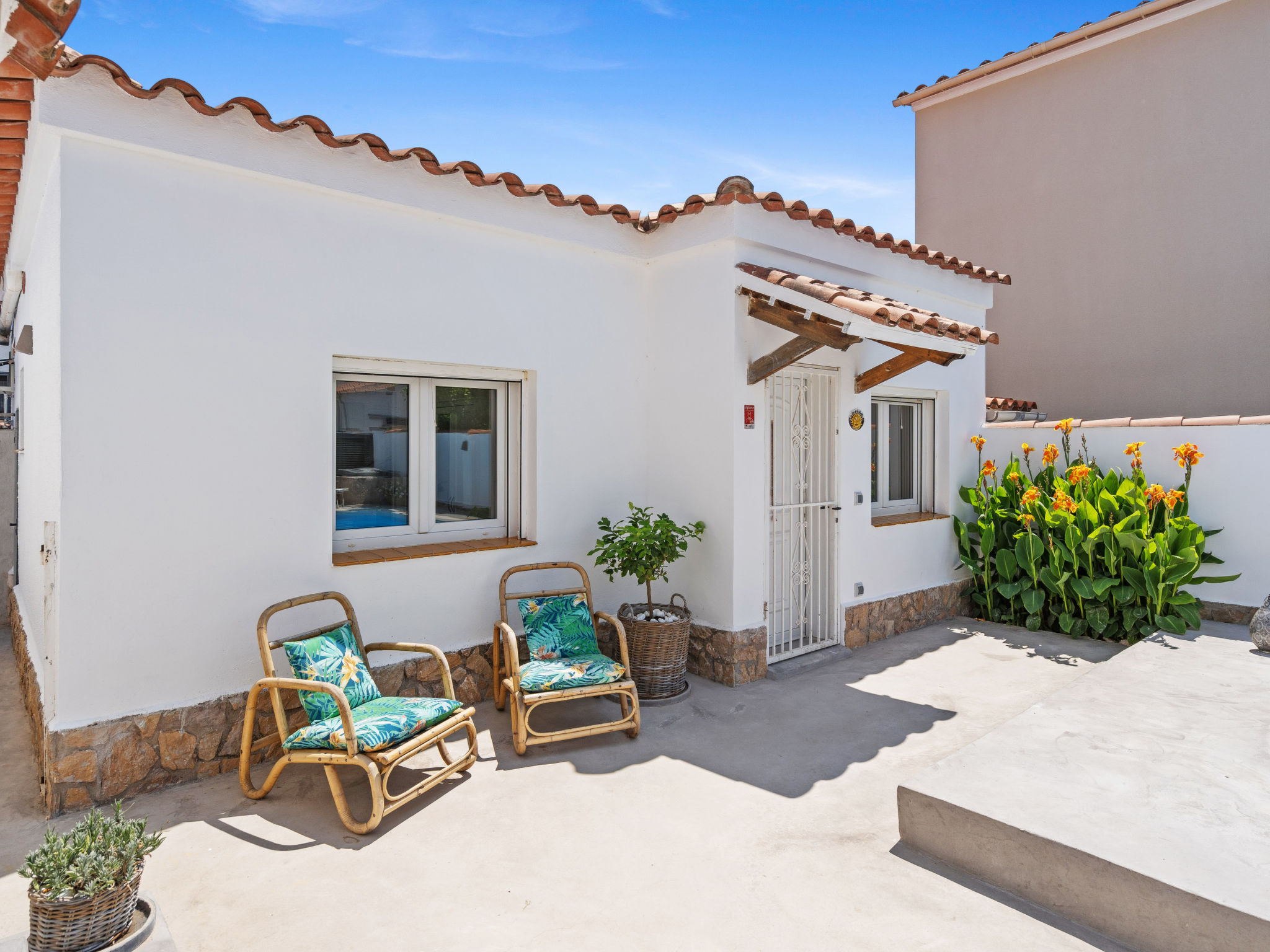 Photo of WELCS APARTAMENTO 091 EMP con piscina