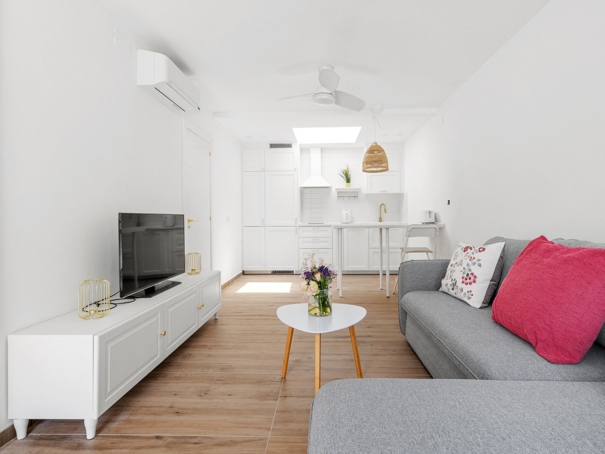 Photo of WELCS APARTAMENTO 091 EMP con piscina