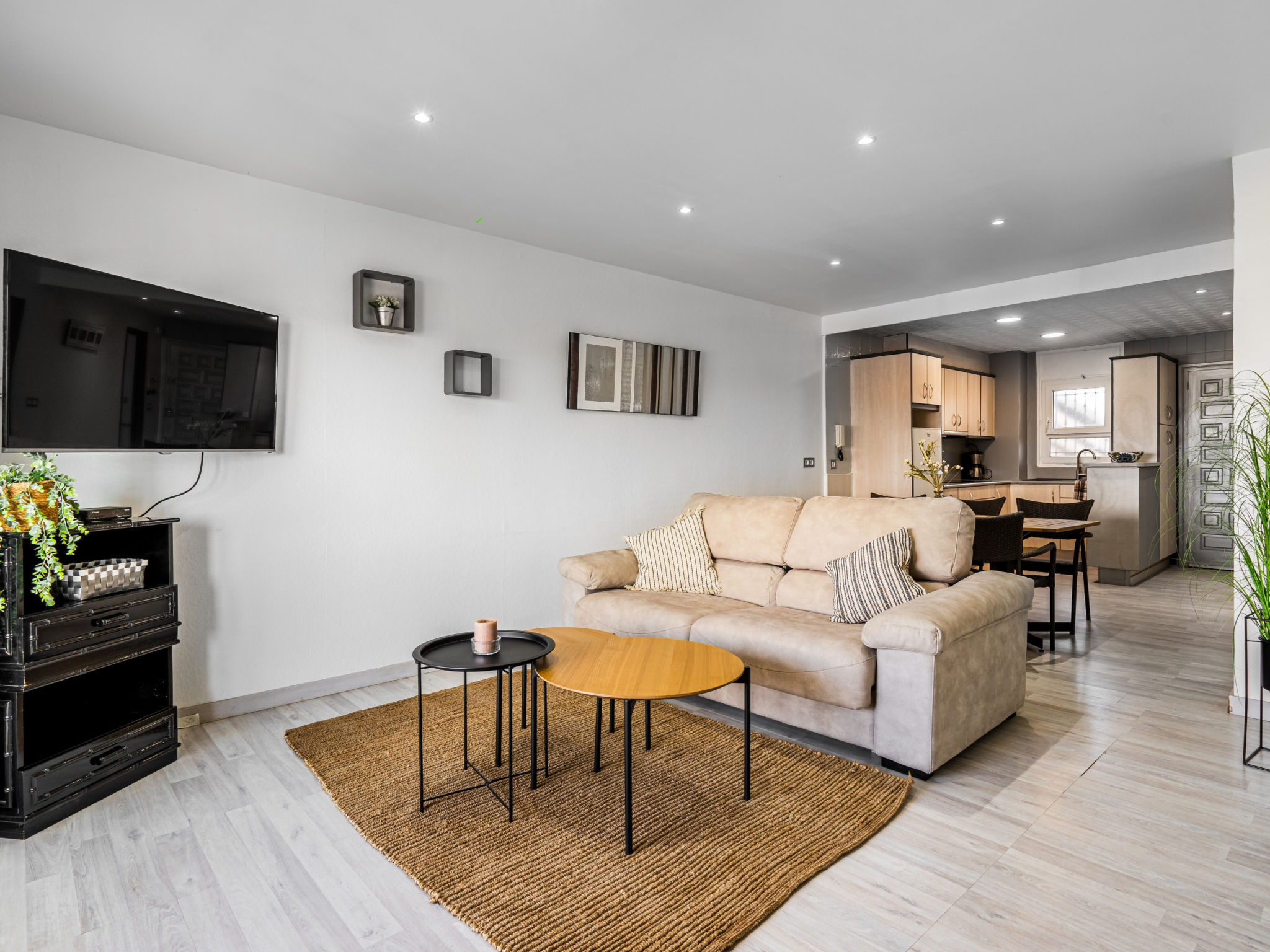 Photo of WELCS APARTAMENTO 012 EMP en el centro de Empuri