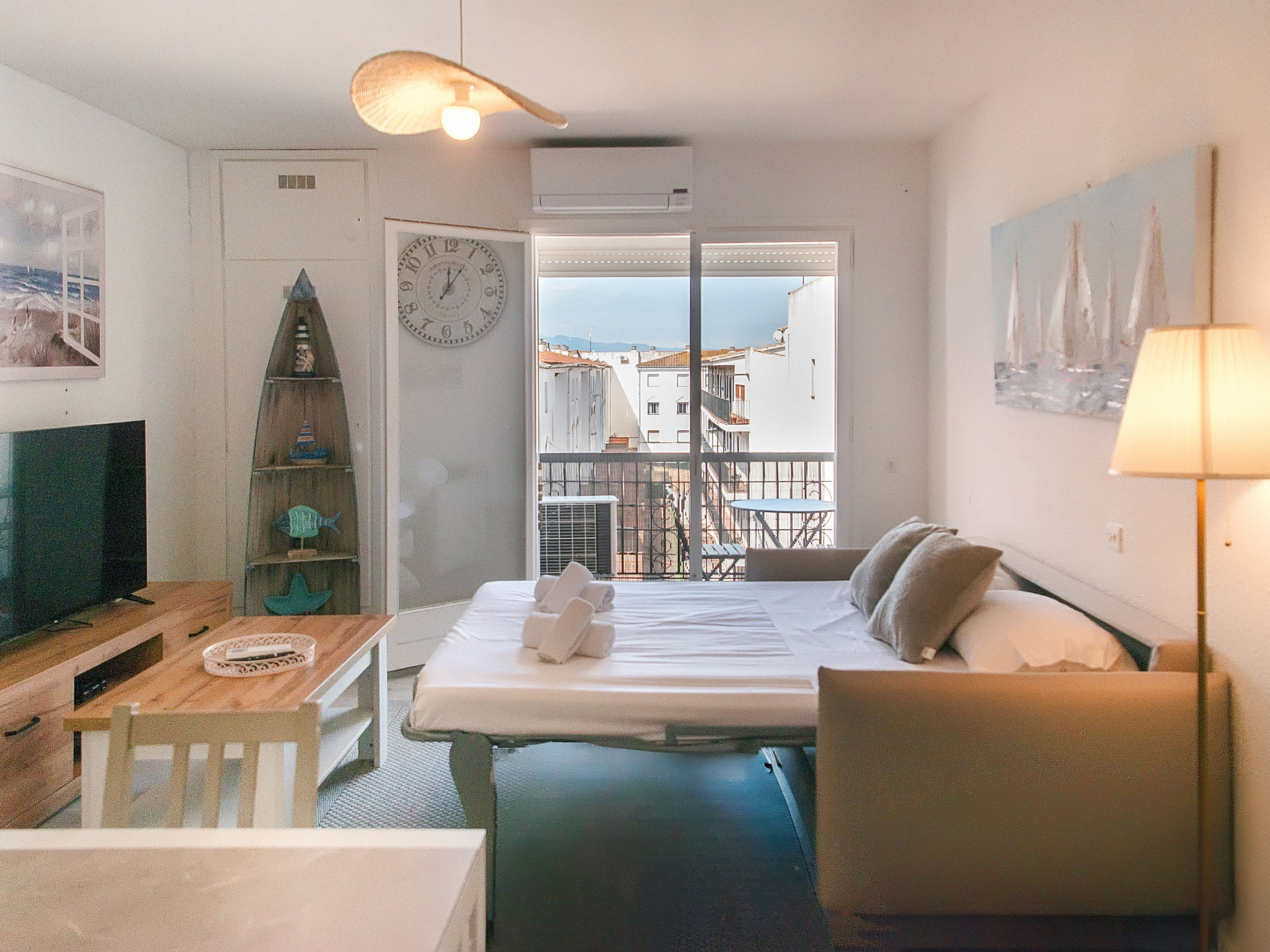 Photo of WELCS APARTAMENTO 233 EMP cerca de la playa