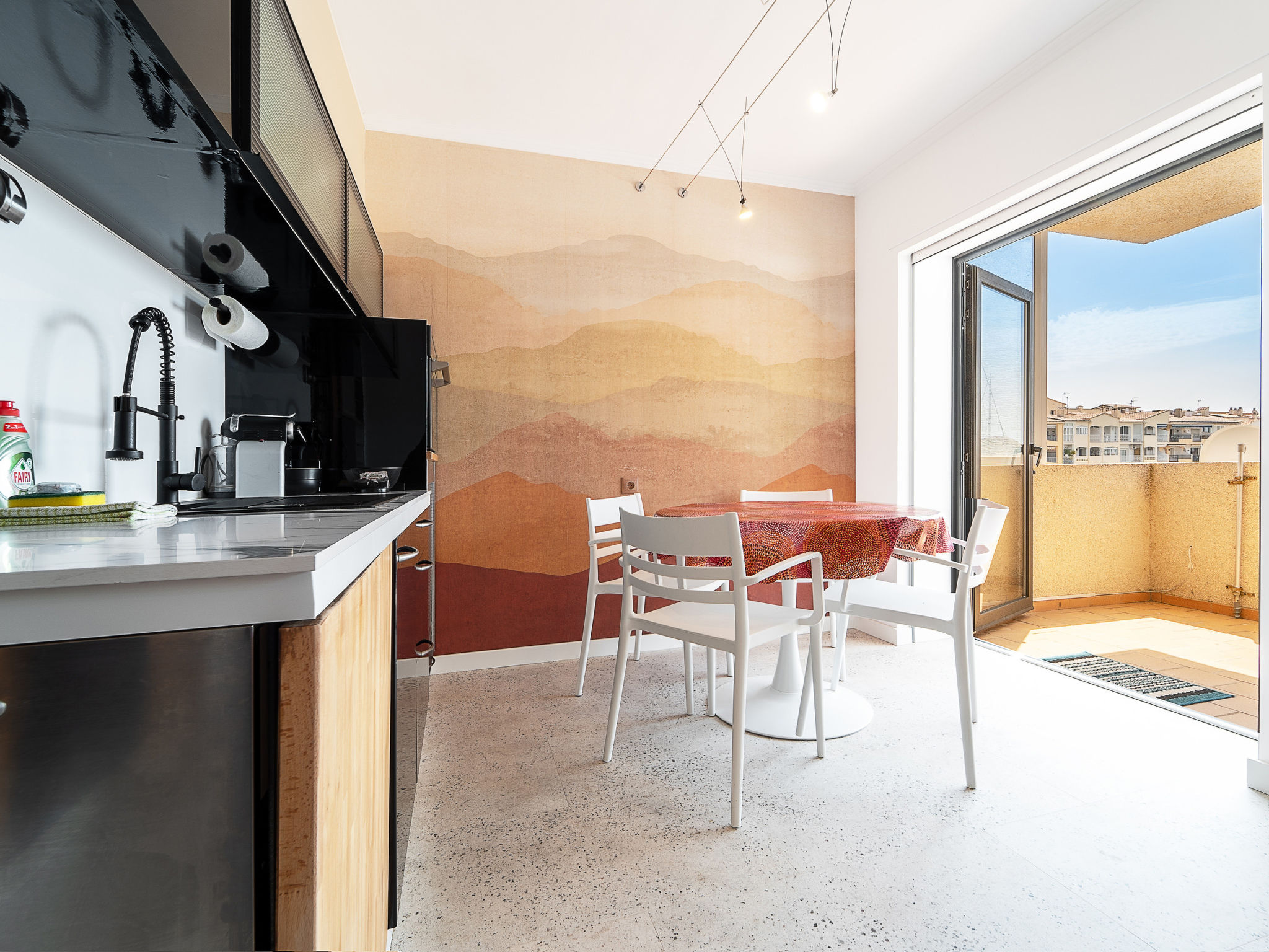 Photo of WELCS APARTAMENTO 158 EMP con vistas al canal