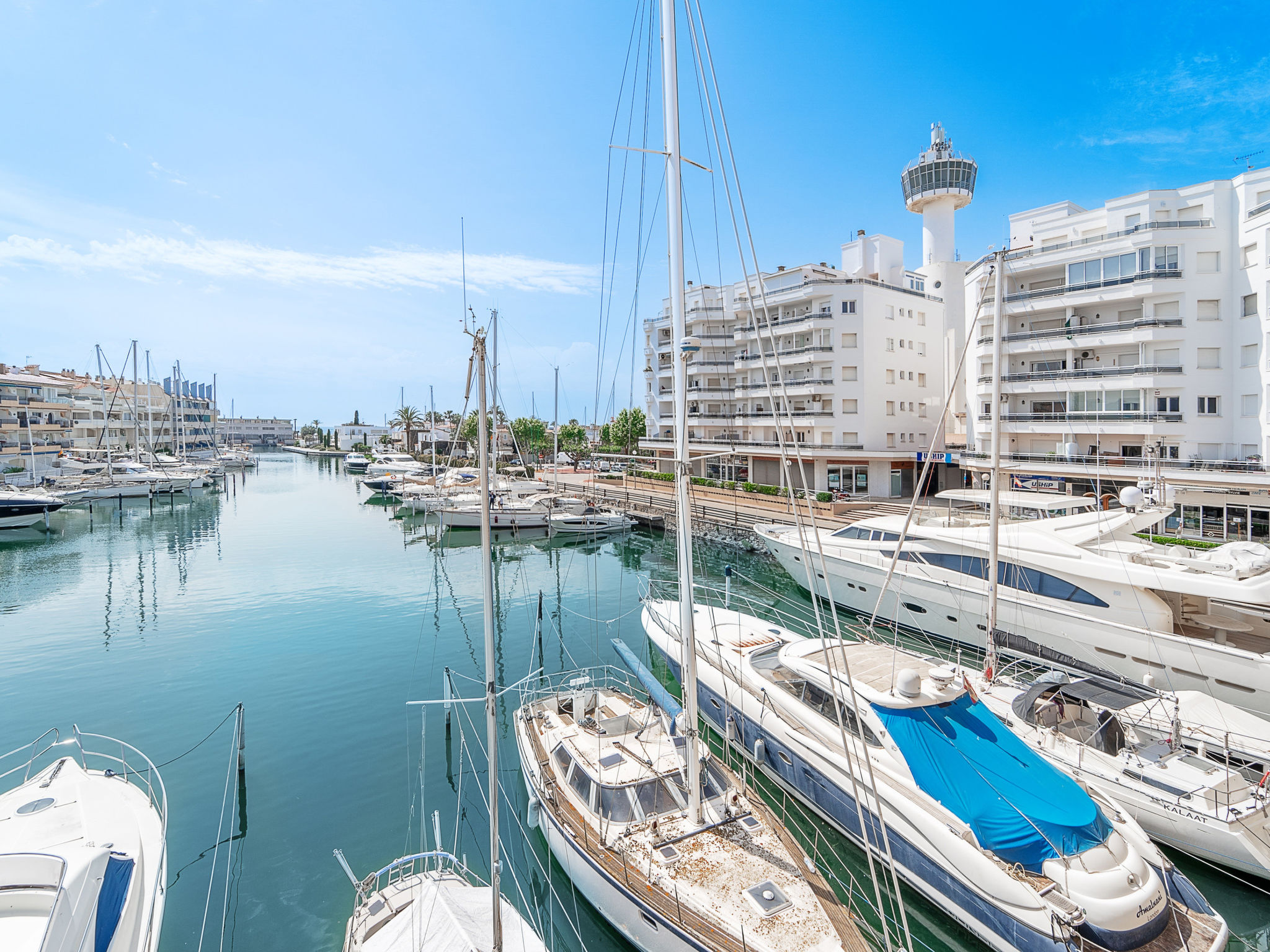 Photo of WELCS APARTAMENTO 158 EMP con vistas al canal