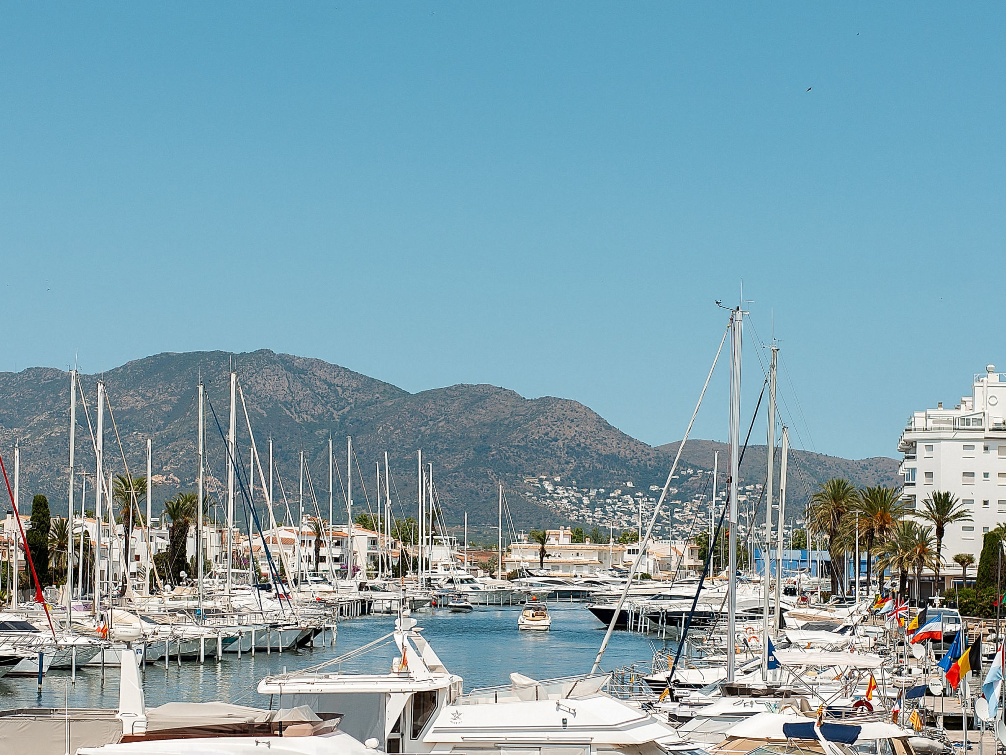 Photo of WELCS APARTAMENTO 263 EMP con vistas al canal